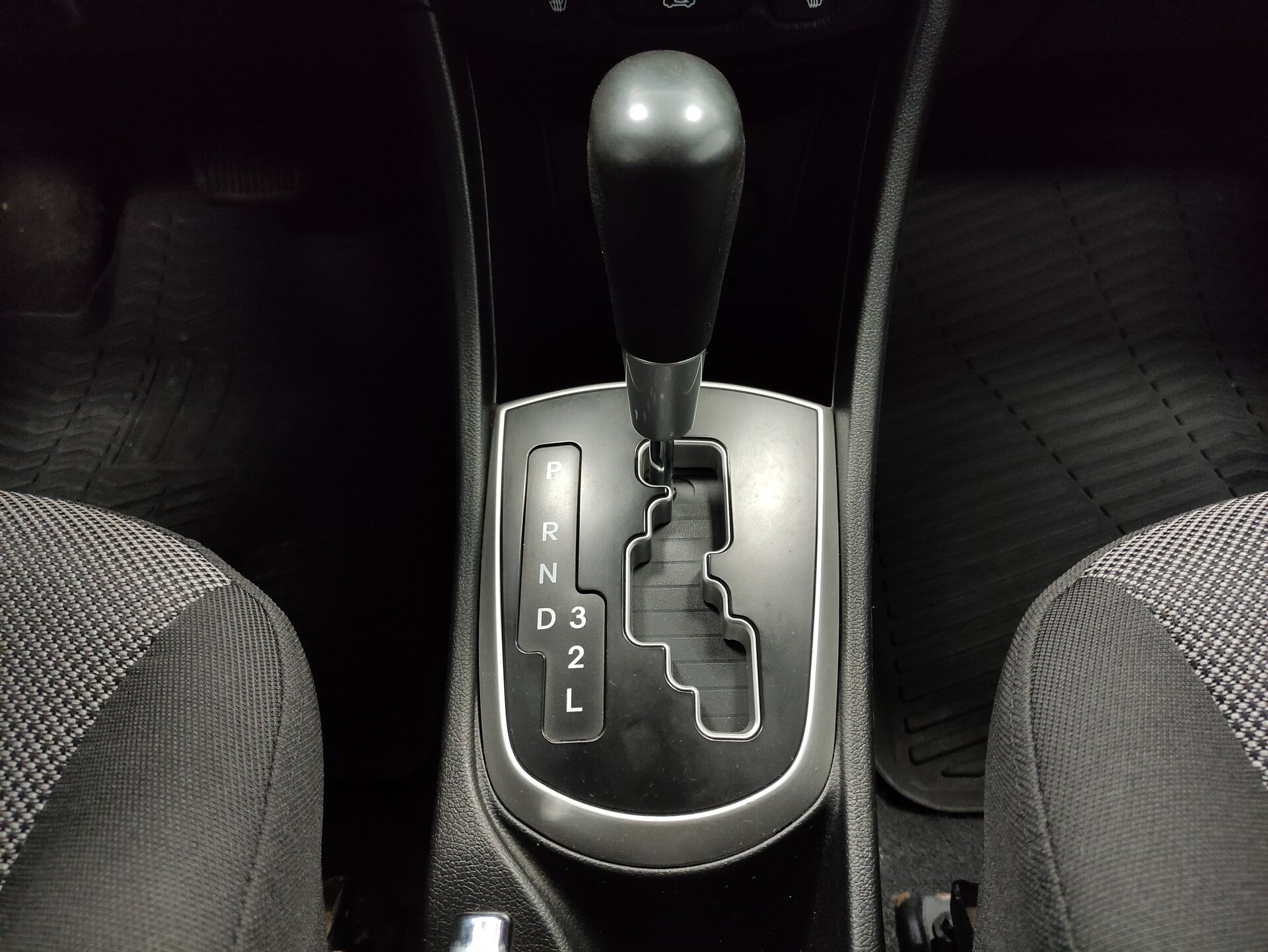 Hyundai Solaris, I 2013