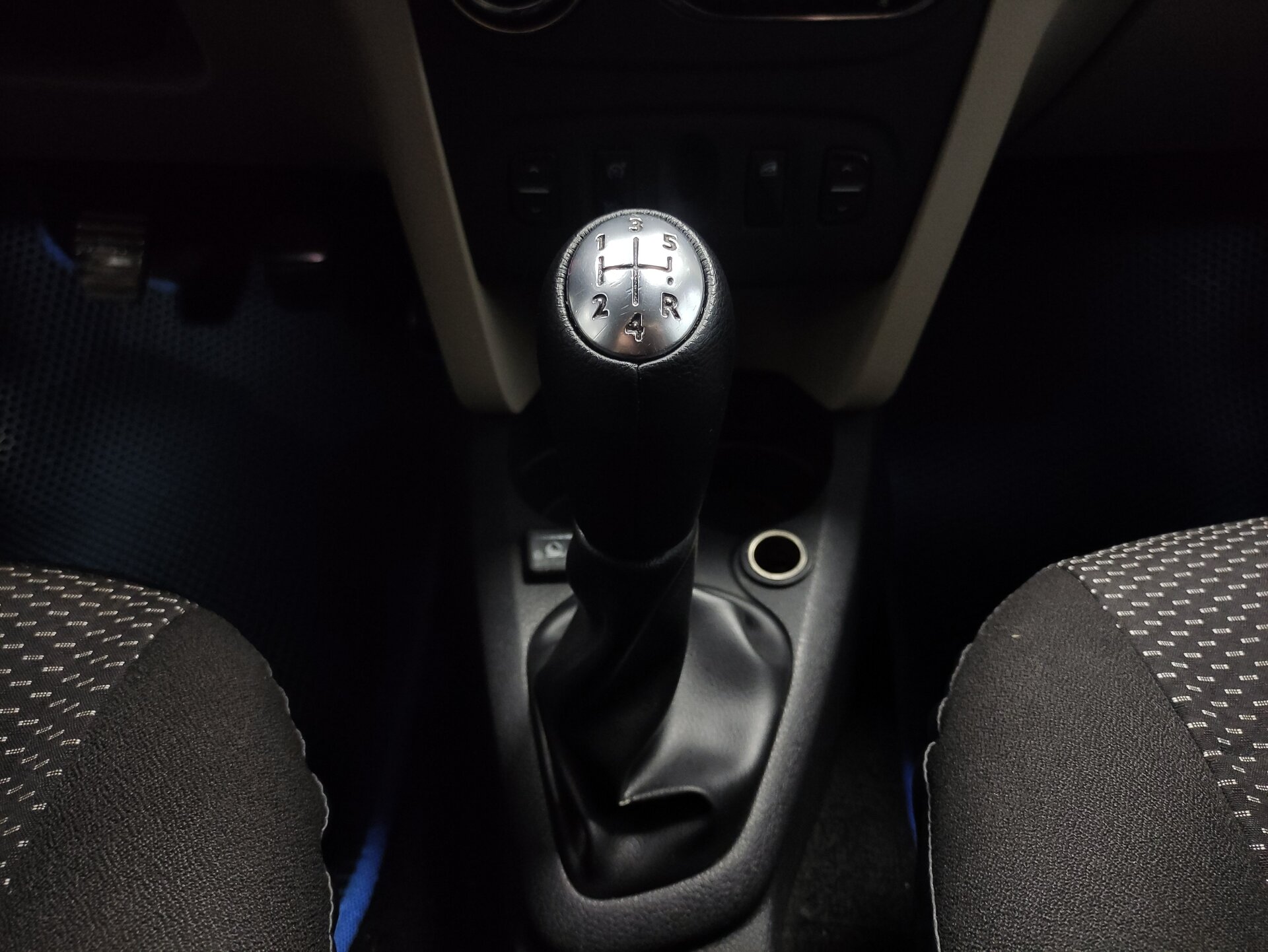 Renault Logan, II 2014 Renault Logan, II 2014