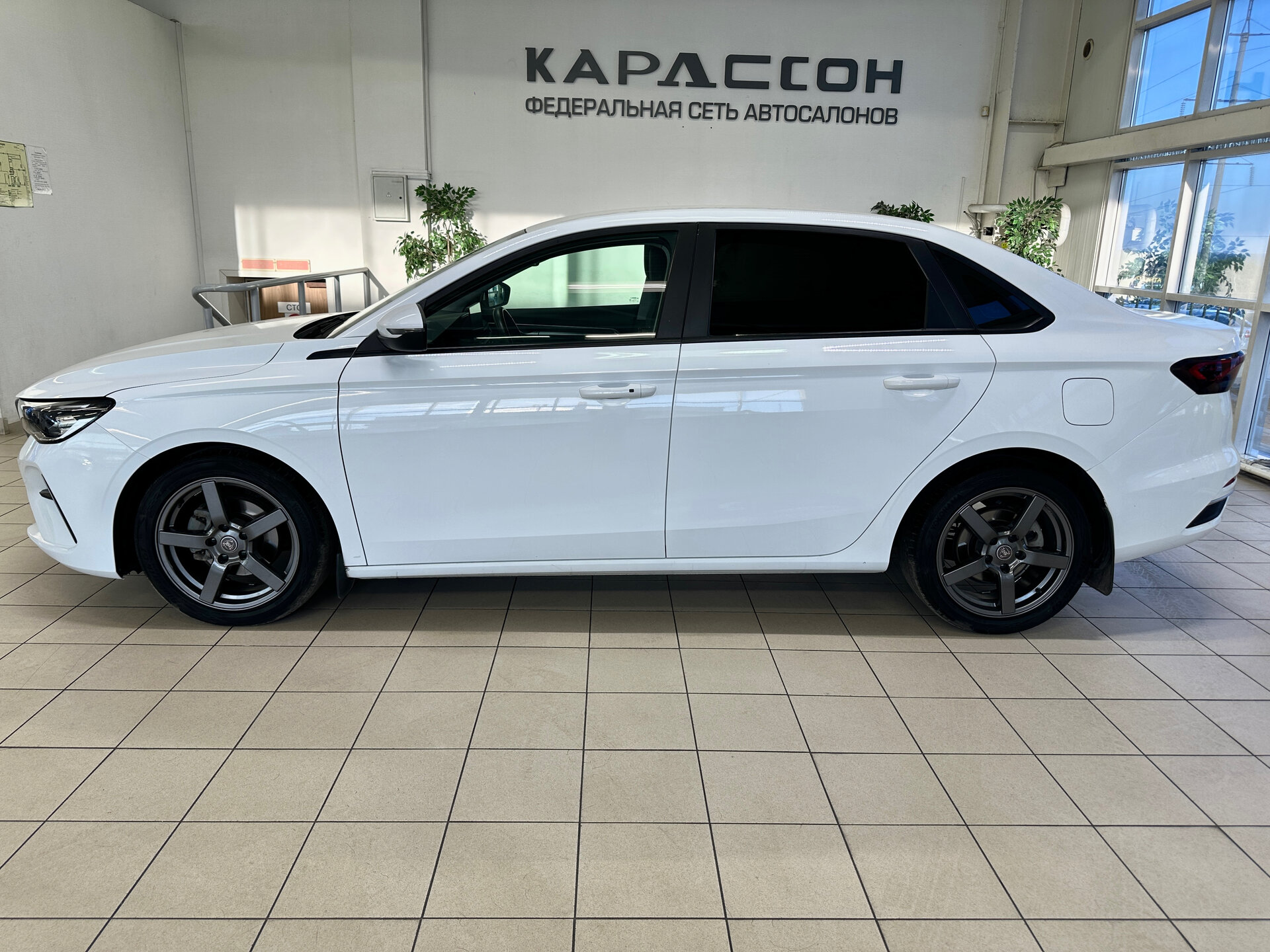 Geely Emgrand, II 2023