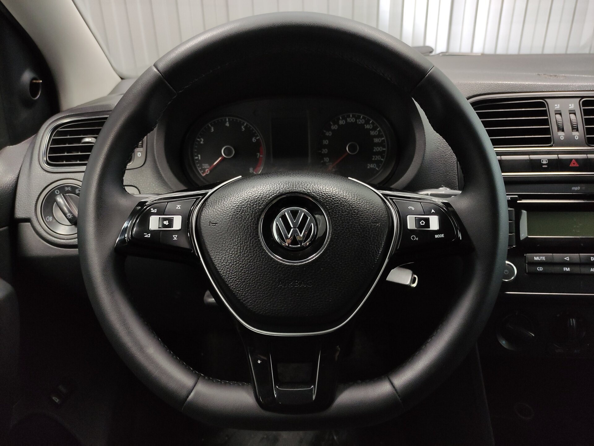 Volkswagen Polo, V 2015