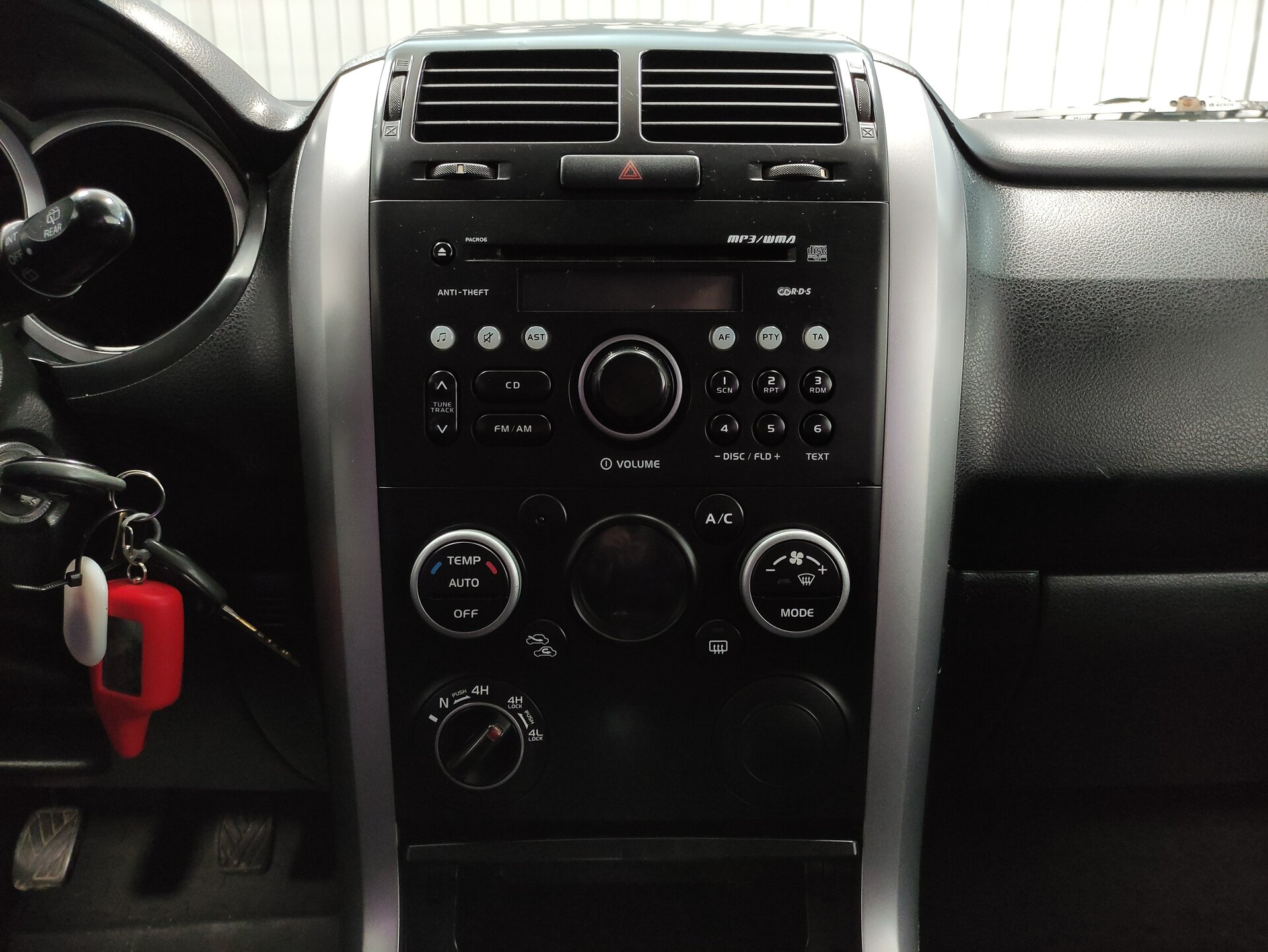 Suzuki Grand Vitara, II Рестайлинг 2011 Suzuki Grand Vitara, II Рестайлинг 2011