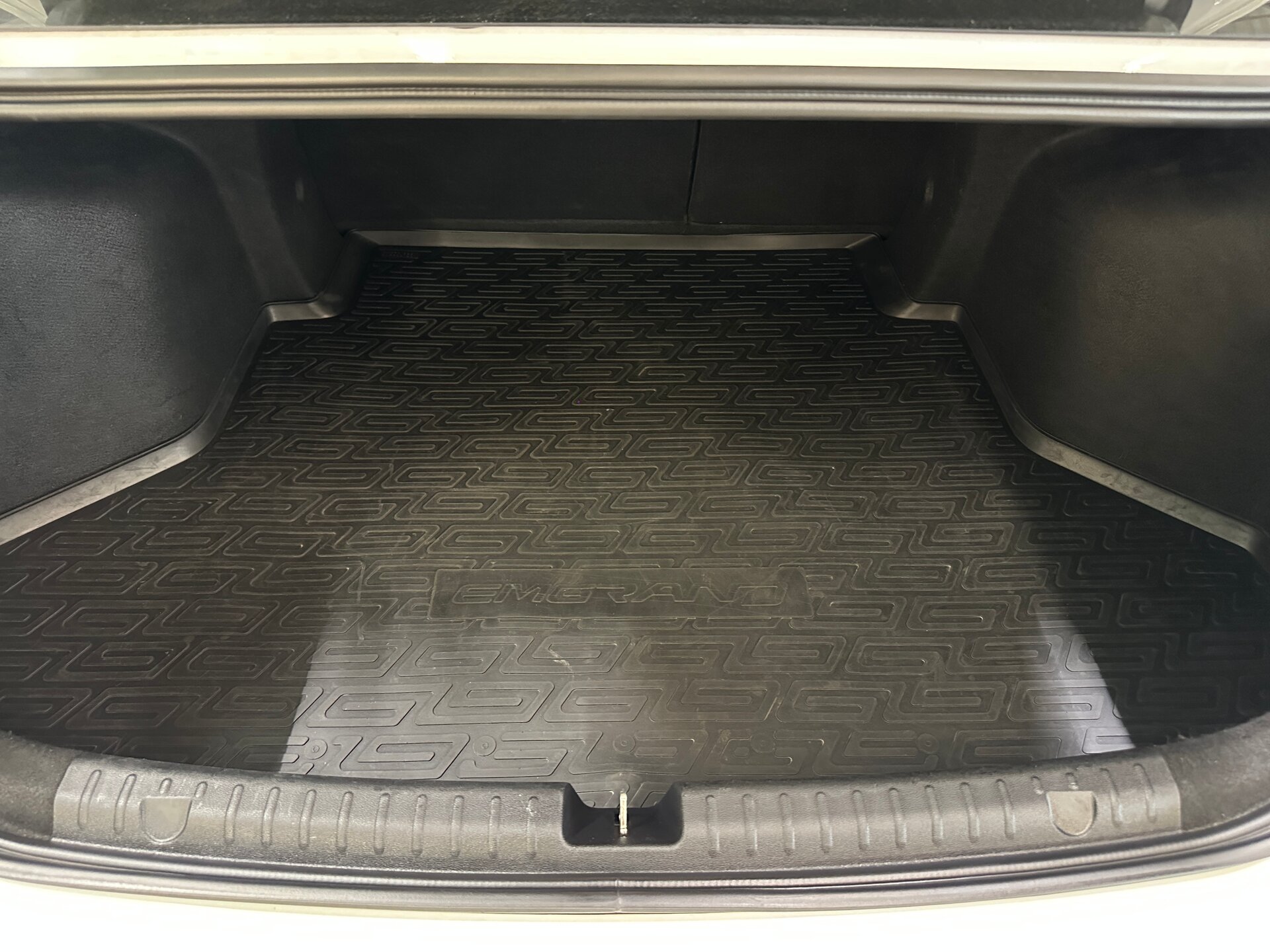 Geely Emgrand, II 2023