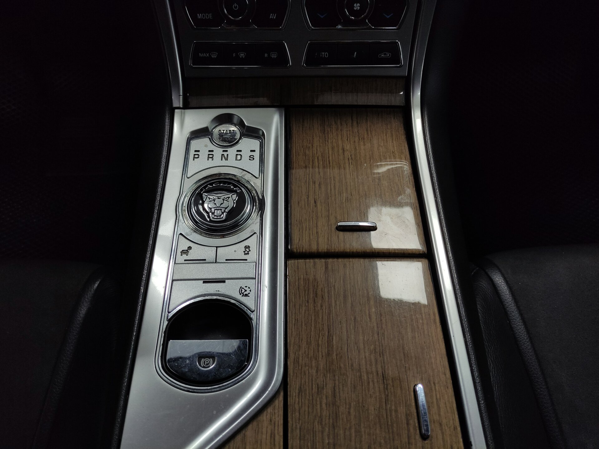 Jaguar XF, I Рестайлинг 2012 Jaguar XF, I Рестайлинг 2012