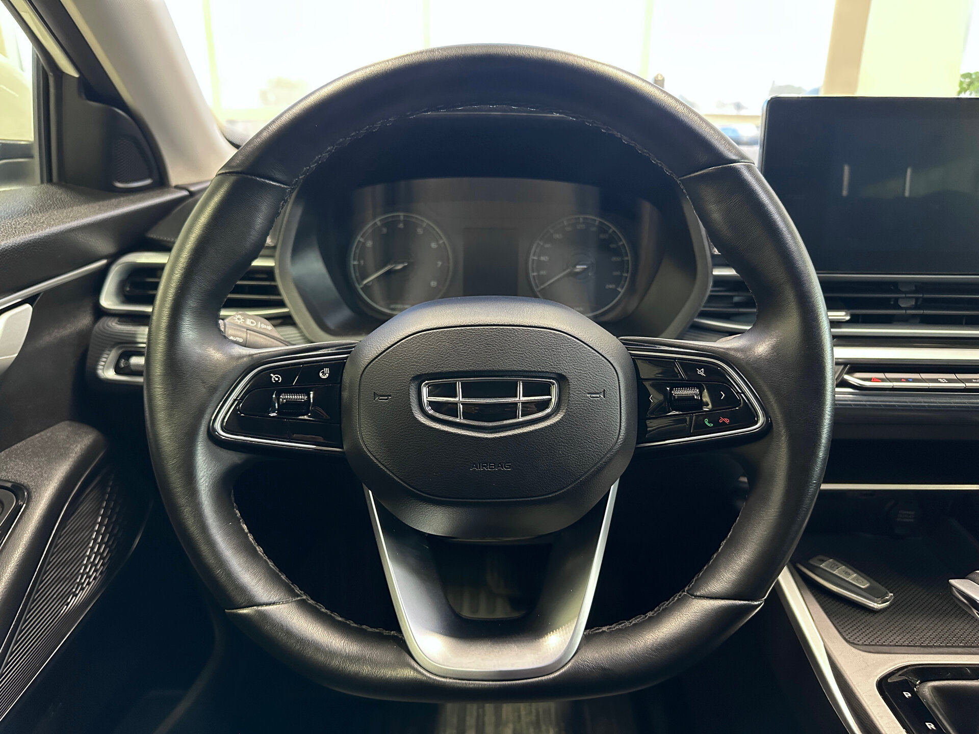 Geely Emgrand, II 2023