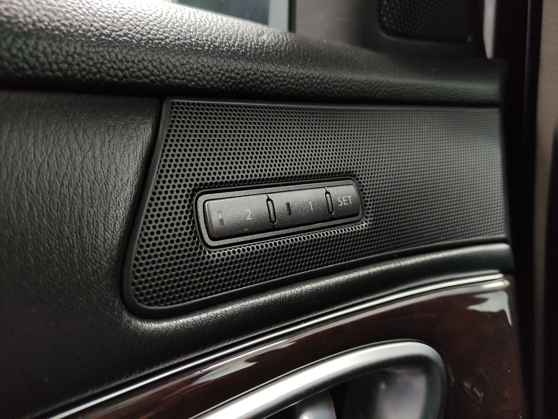 Infiniti M, IV 2012 Infiniti M, IV 2012