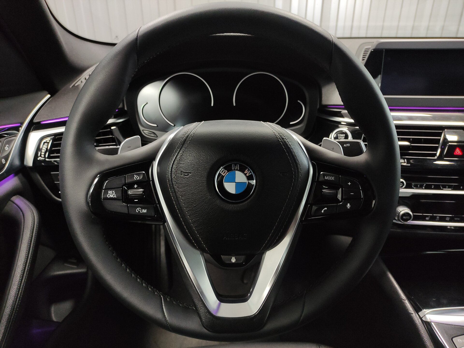 BMW 5 серии, VII (G30/G31/G38) 2017 BMW 5 серии, VII (G30/G31/G38) 2017