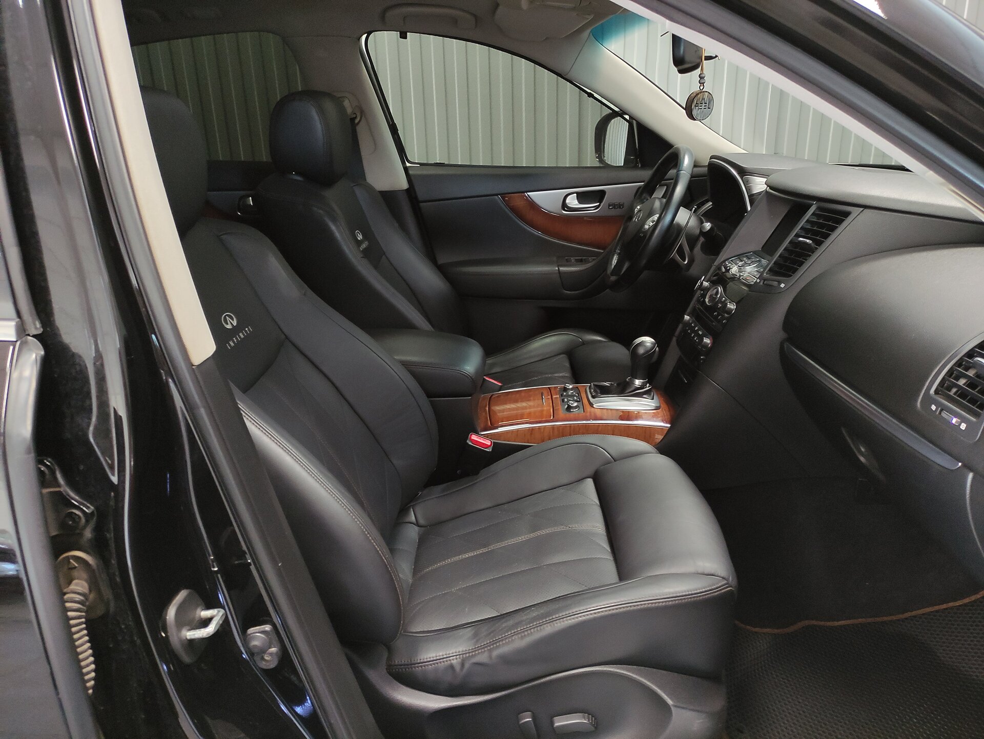 Infiniti FX, II (S51) Рестайлинг 2011 Infiniti FX, II (S51) Рестайлинг 2011