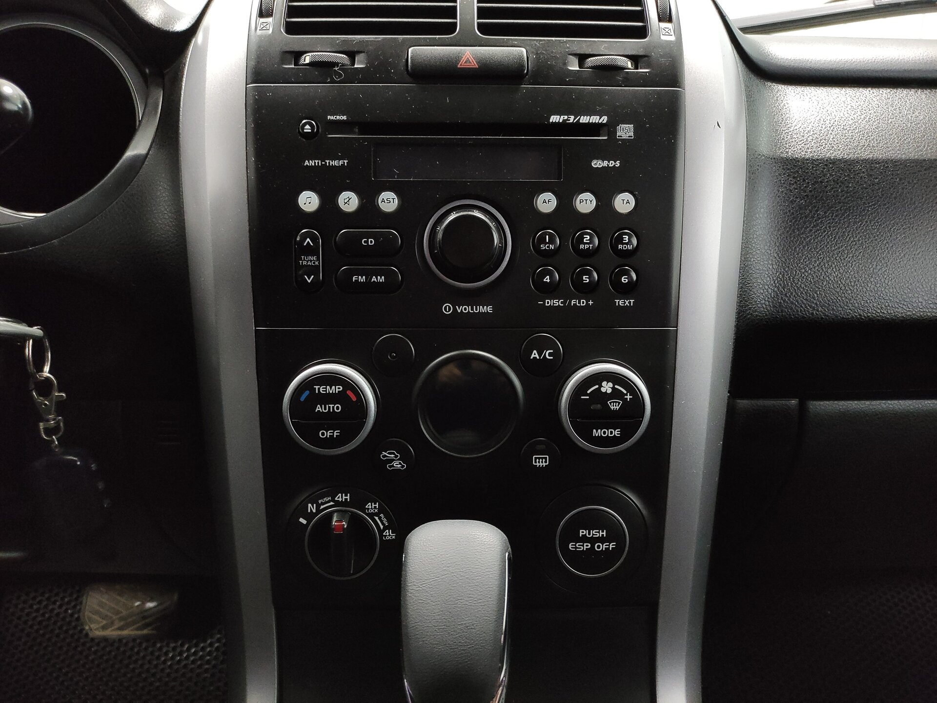 Suzuki Grand Vitara, II Рестайлинг 2011 Suzuki Grand Vitara, II Рестайлинг 2011