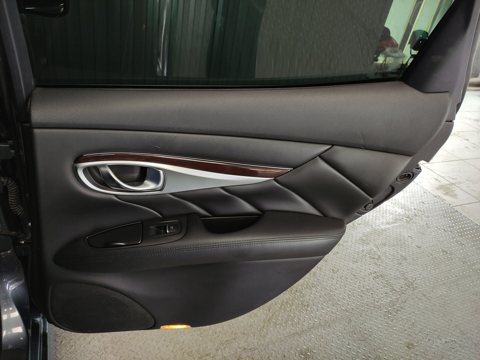 Infiniti M, IV 2012 Infiniti M, IV 2012