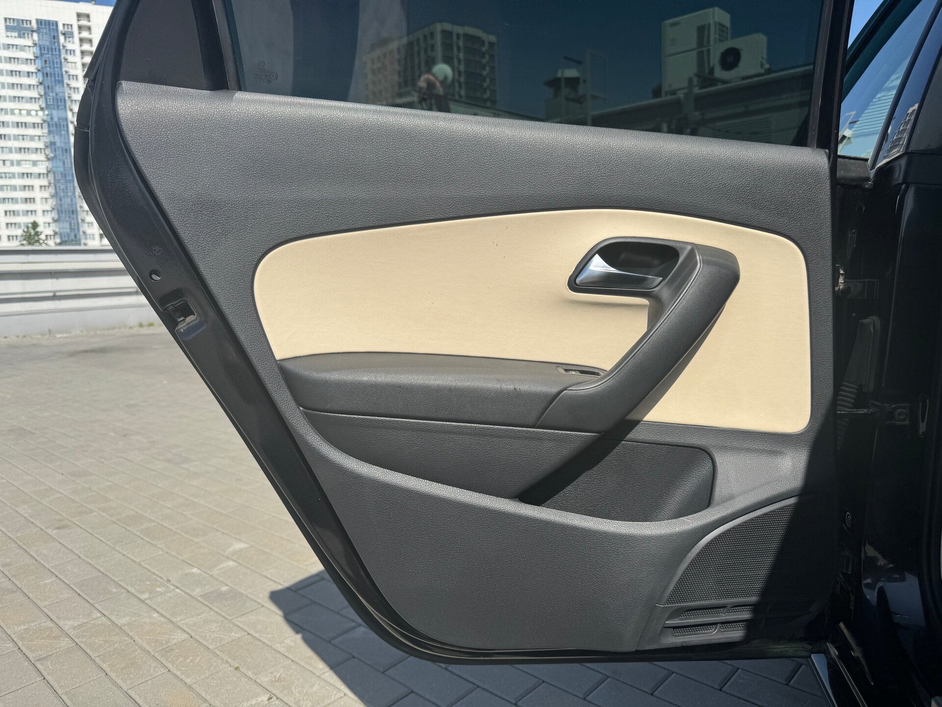 Volkswagen Polo, V 2011 Volkswagen Polo, V 2011