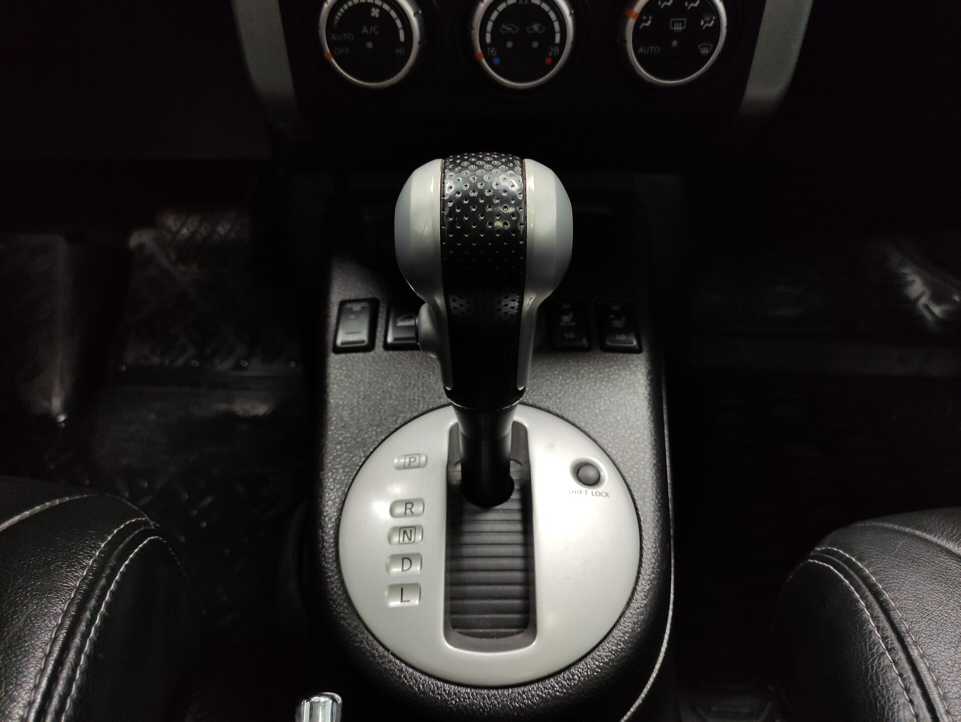Nissan X-Trail, II Рестайлинг 2014 Nissan X-Trail, II Рестайлинг 2014