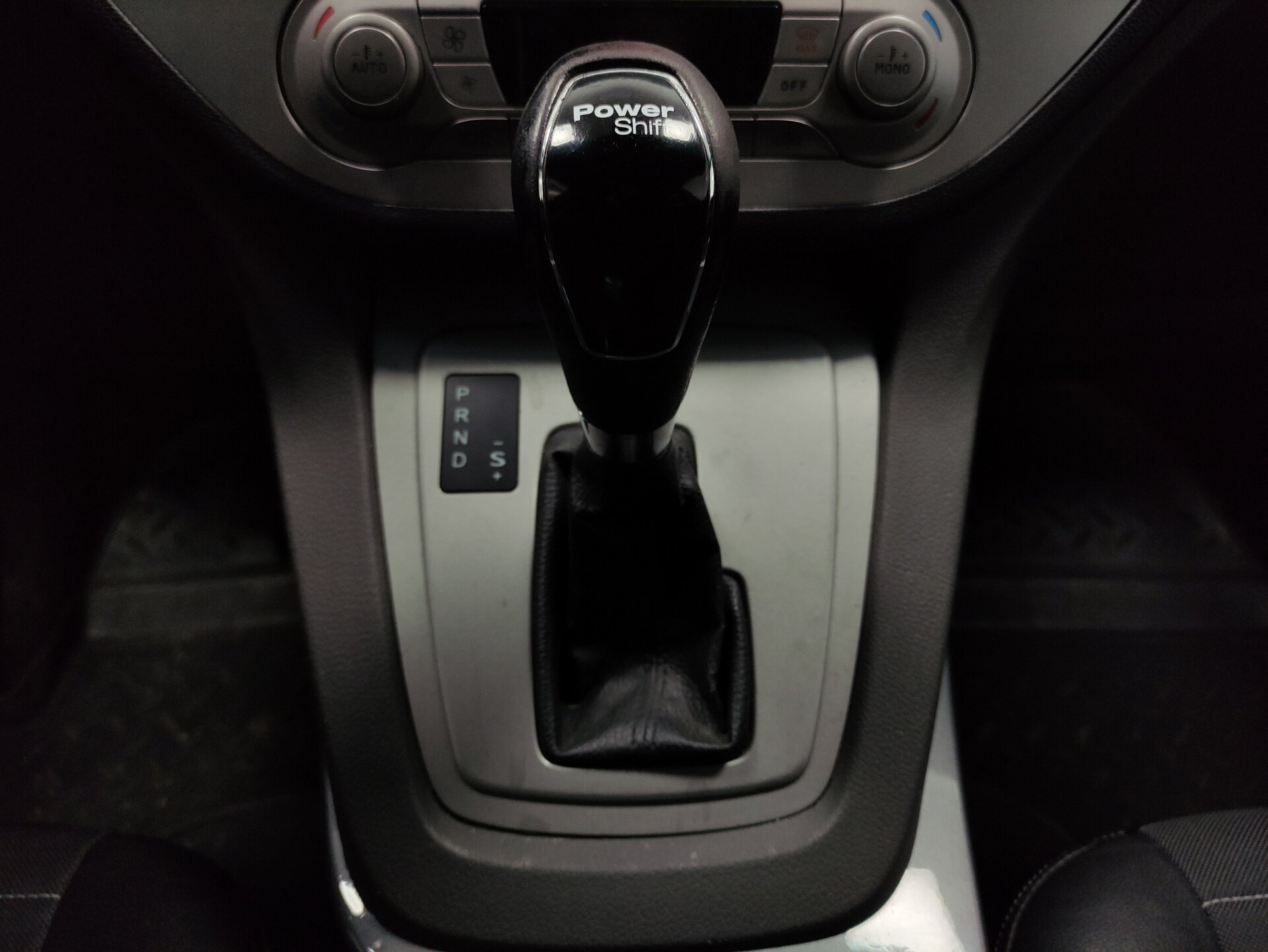 Ford Kuga, I 2011