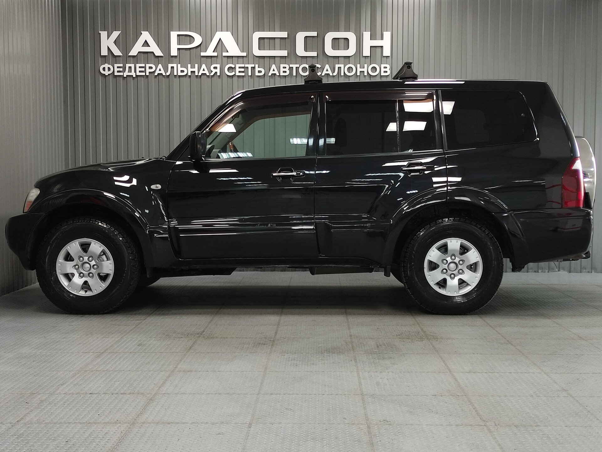 Mitsubishi Pajero, III Рестайлинг 2003 Mitsubishi Pajero, III Рестайлинг 2003