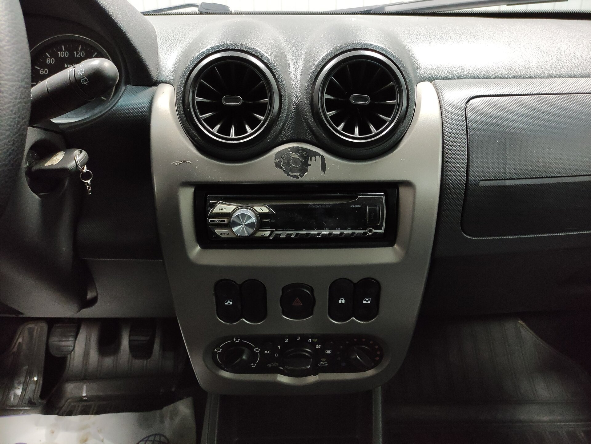 Renault Sandero, I 2012 Renault Sandero, I 2012