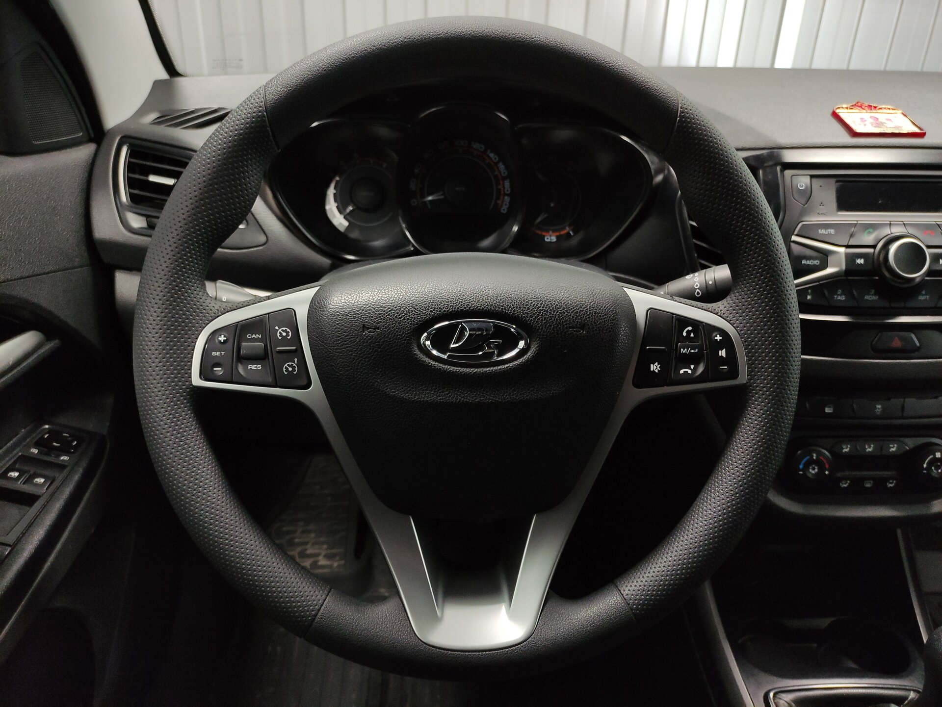 Lada (ВАЗ) Vesta, I 2018 Lada (ВАЗ) Vesta, I 2018
