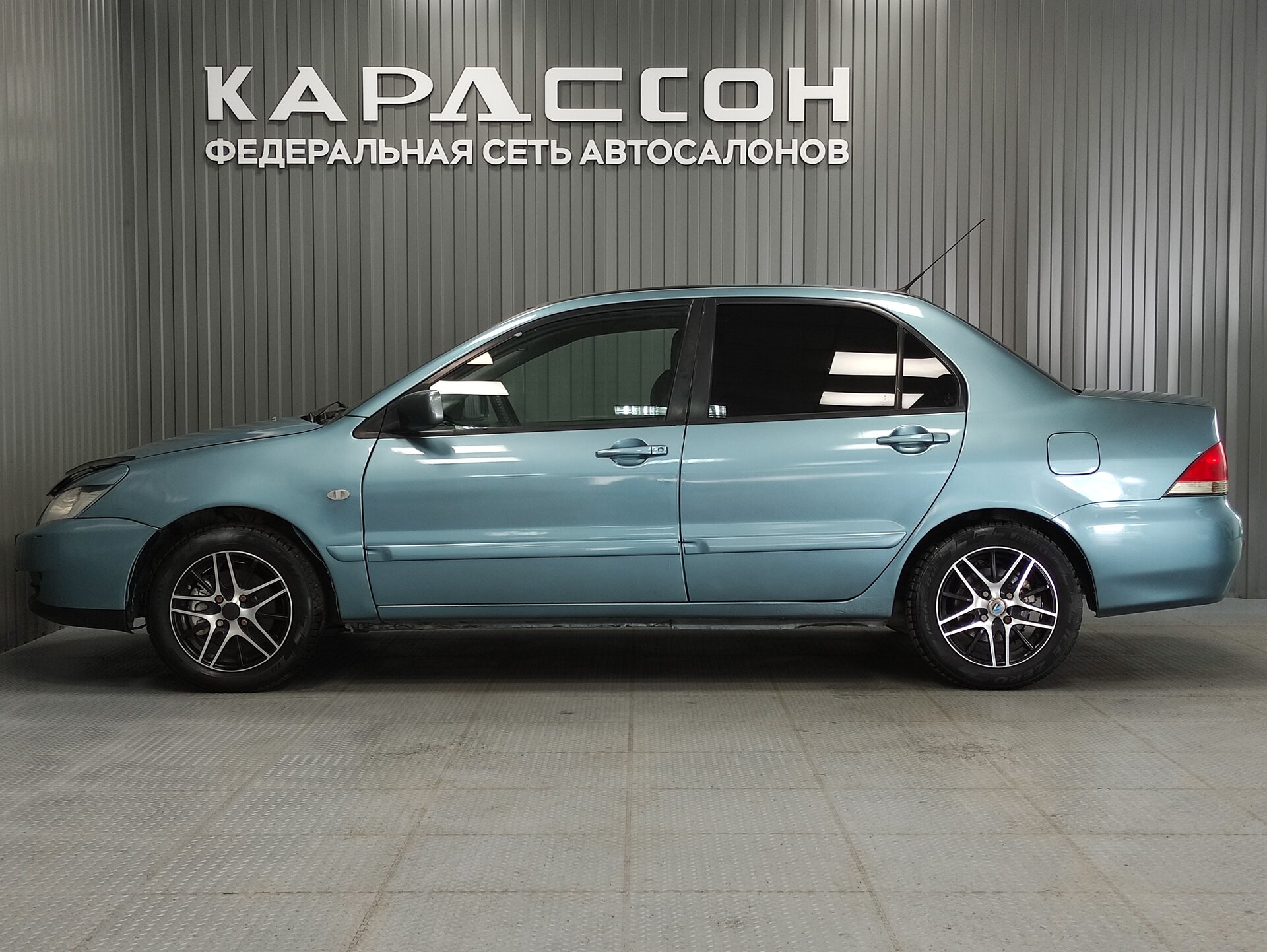 Mitsubishi Lancer, IX Рестайлинг 2006 Mitsubishi Lancer, IX Рестайлинг 2006