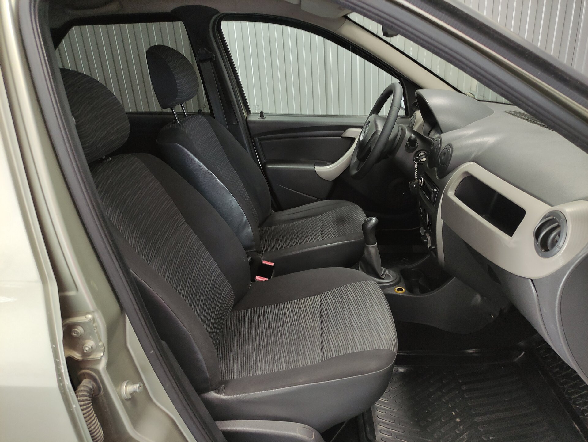 Renault Logan, I Рестайлинг 2010 Renault Logan, I Рестайлинг 2010