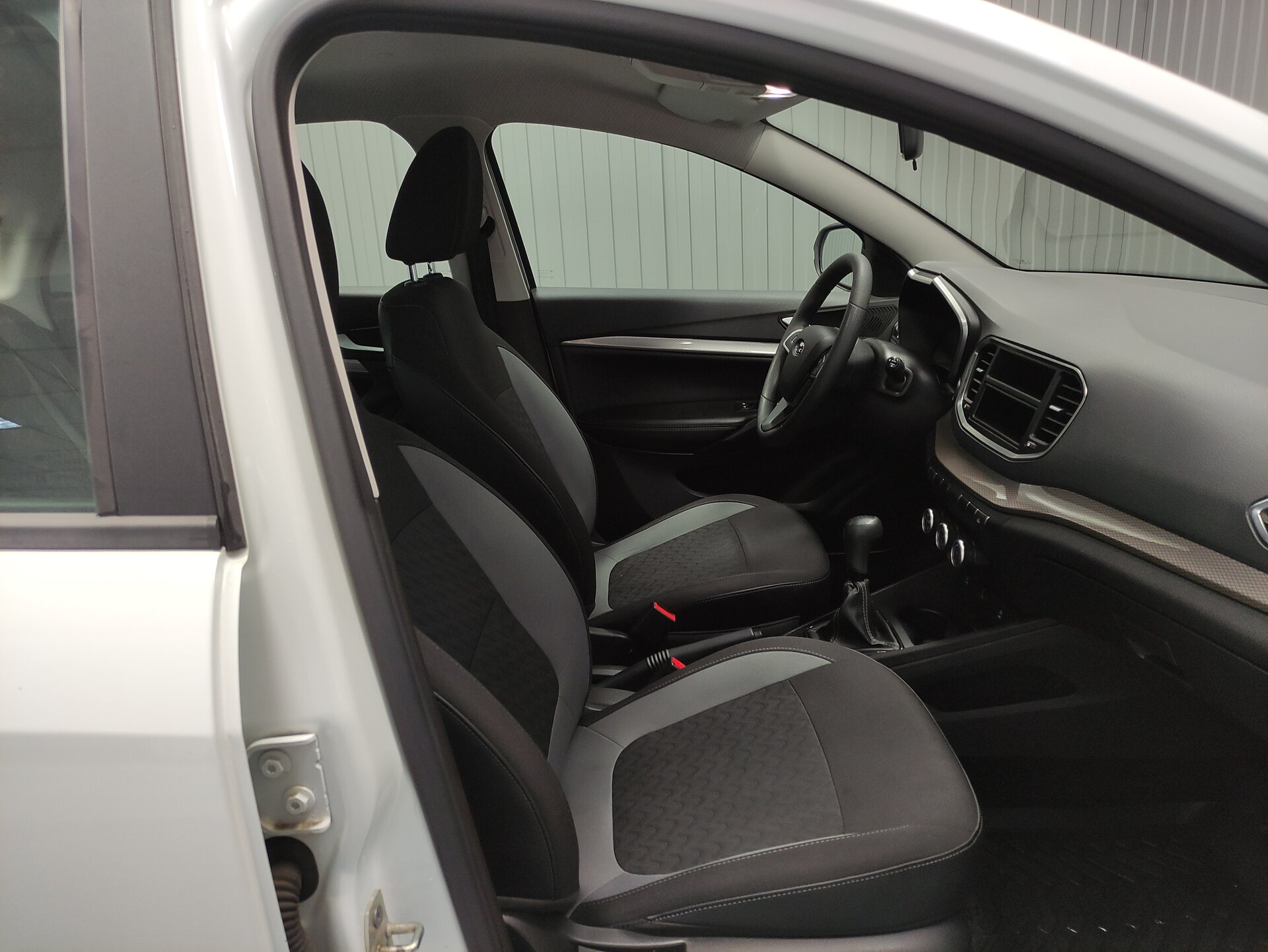 Lada (ВАЗ) Vesta, I Рестайлинг (NG) 2023 Lada (ВАЗ) Vesta, I Рестайлинг (NG) 2023