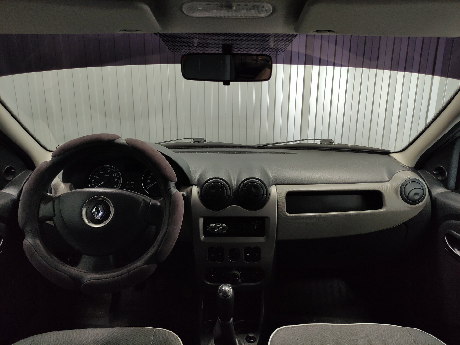 Renault Logan, I Рестайлинг 2012 Renault Logan, I Рестайлинг 2012