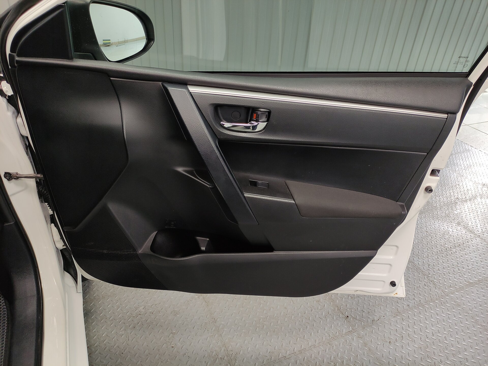 Toyota Corolla, XI (E160, E170, E180) 2013