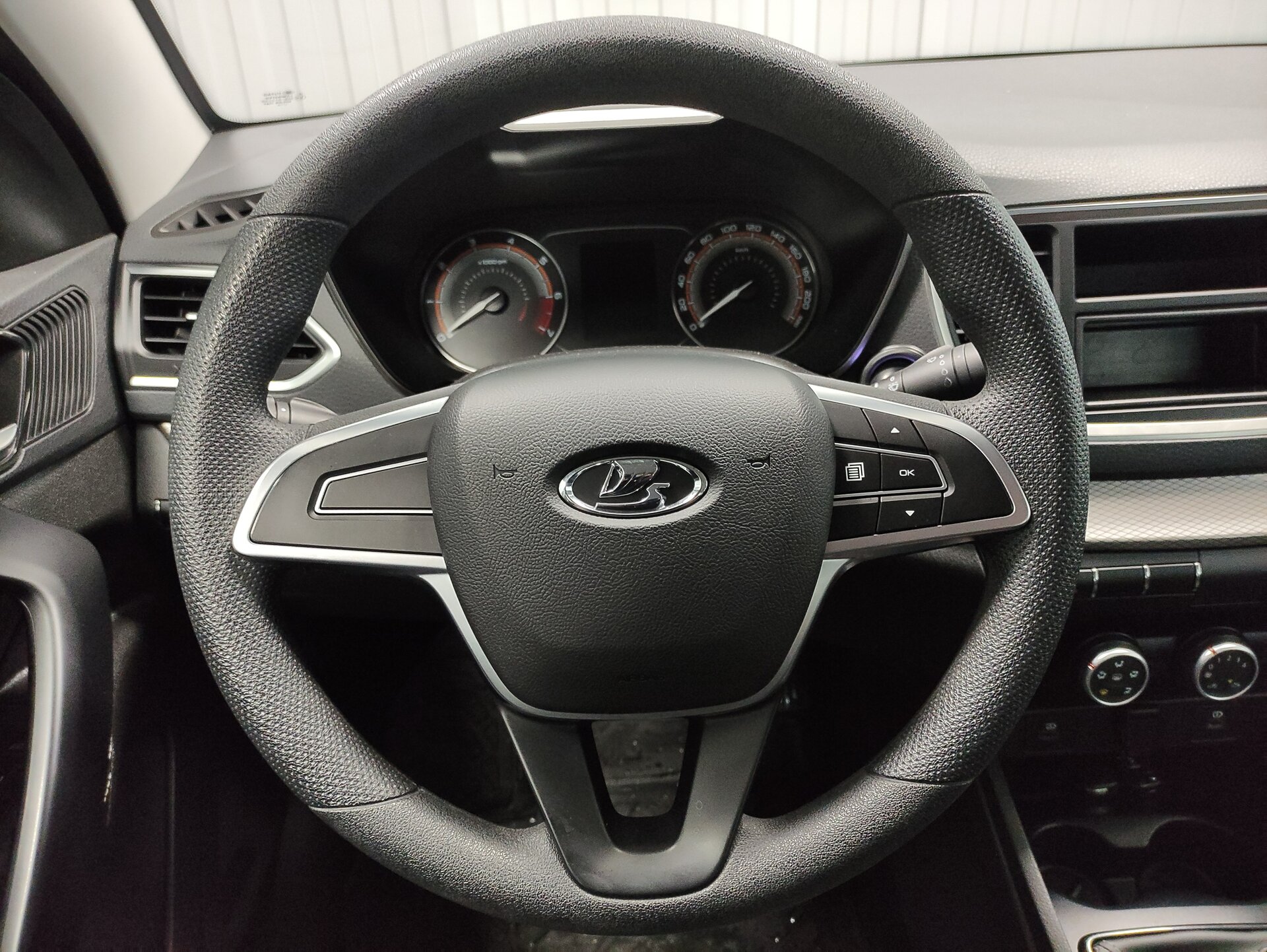 Lada (ВАЗ) Vesta, I Рестайлинг (NG) 2023 Lada (ВАЗ) Vesta, I Рестайлинг (NG) 2023