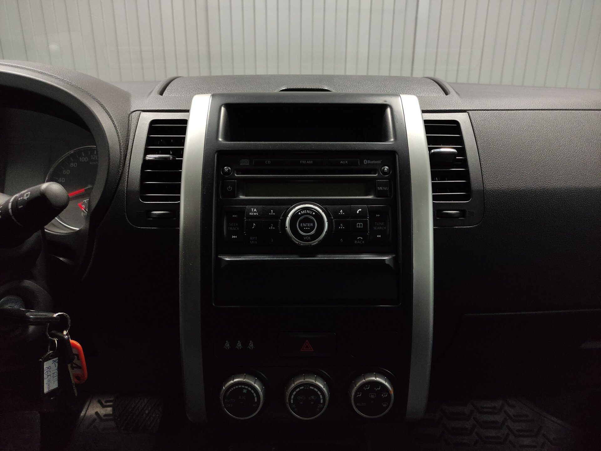 Nissan X-Trail, II Рестайлинг 2011 Nissan X-Trail, II Рестайлинг 2011