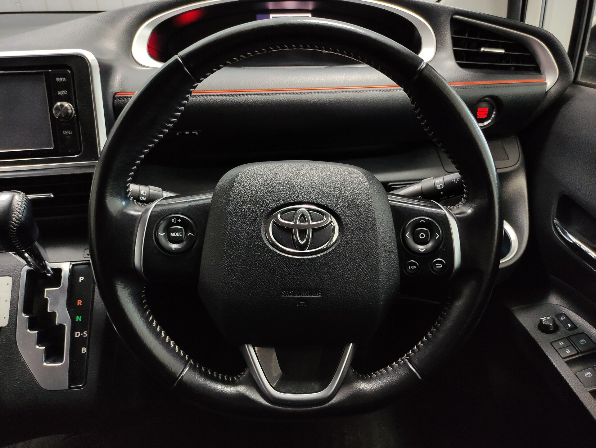 Toyota Sienta, II 2017