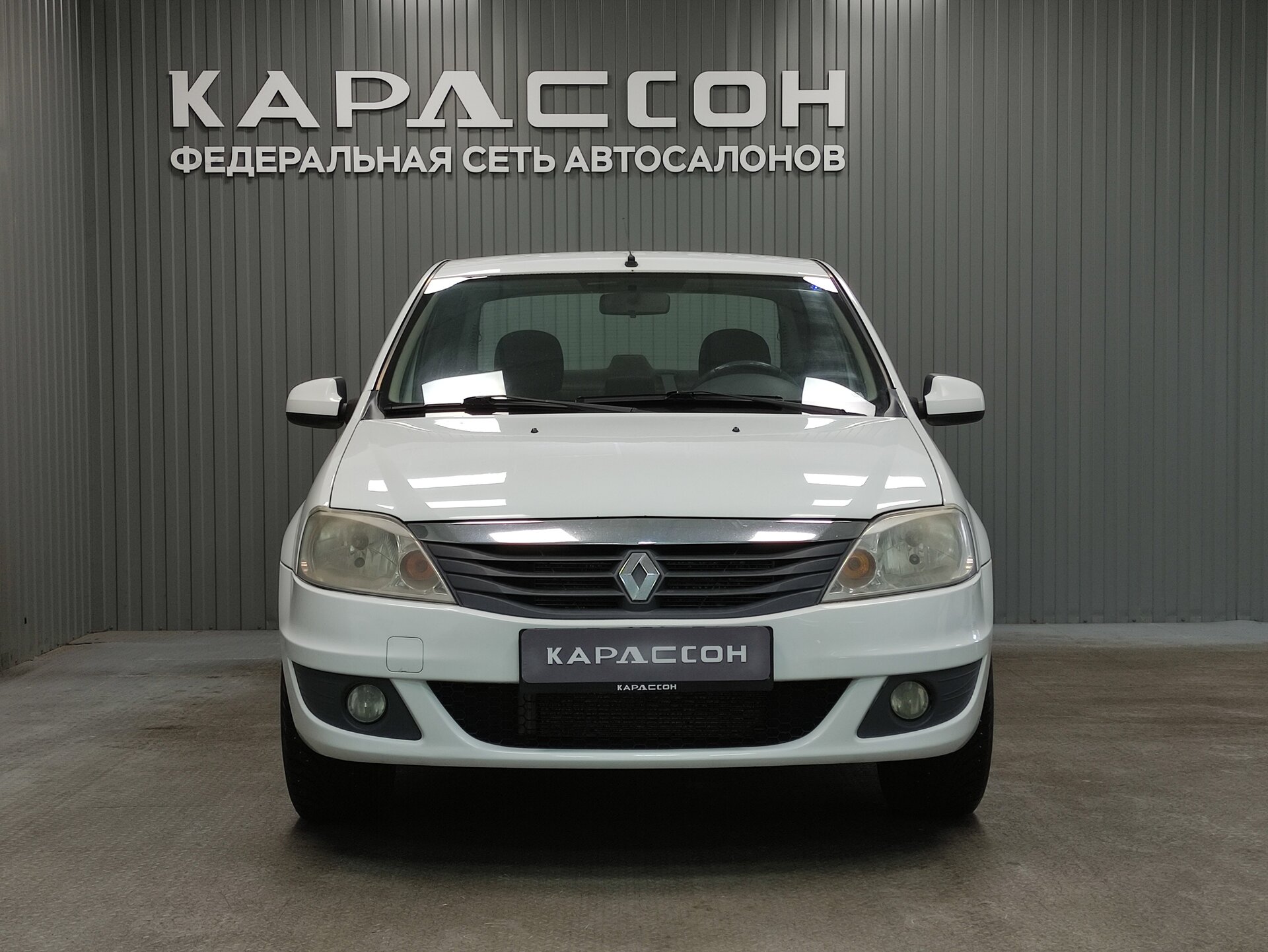 Renault Logan, I Рестайлинг 2013 Renault Logan, I Рестайлинг 2013