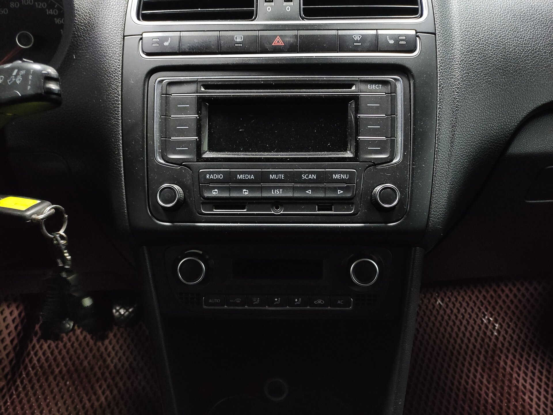 Volkswagen Polo, V 2013 Volkswagen Polo, V 2013