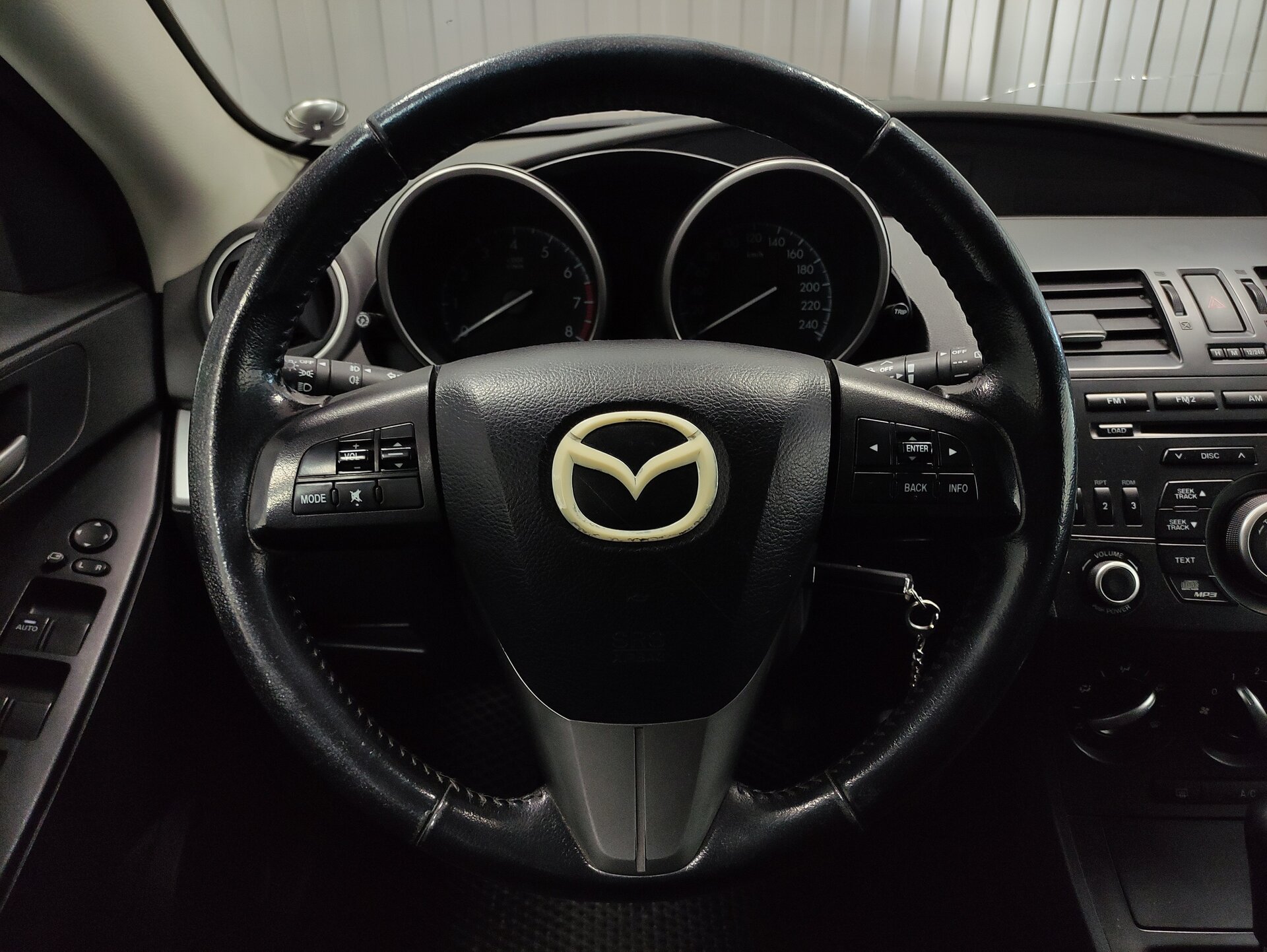 Mazda 3, II (BL) Рестайлинг 2012 Mazda 3, II (BL) Рестайлинг 2012