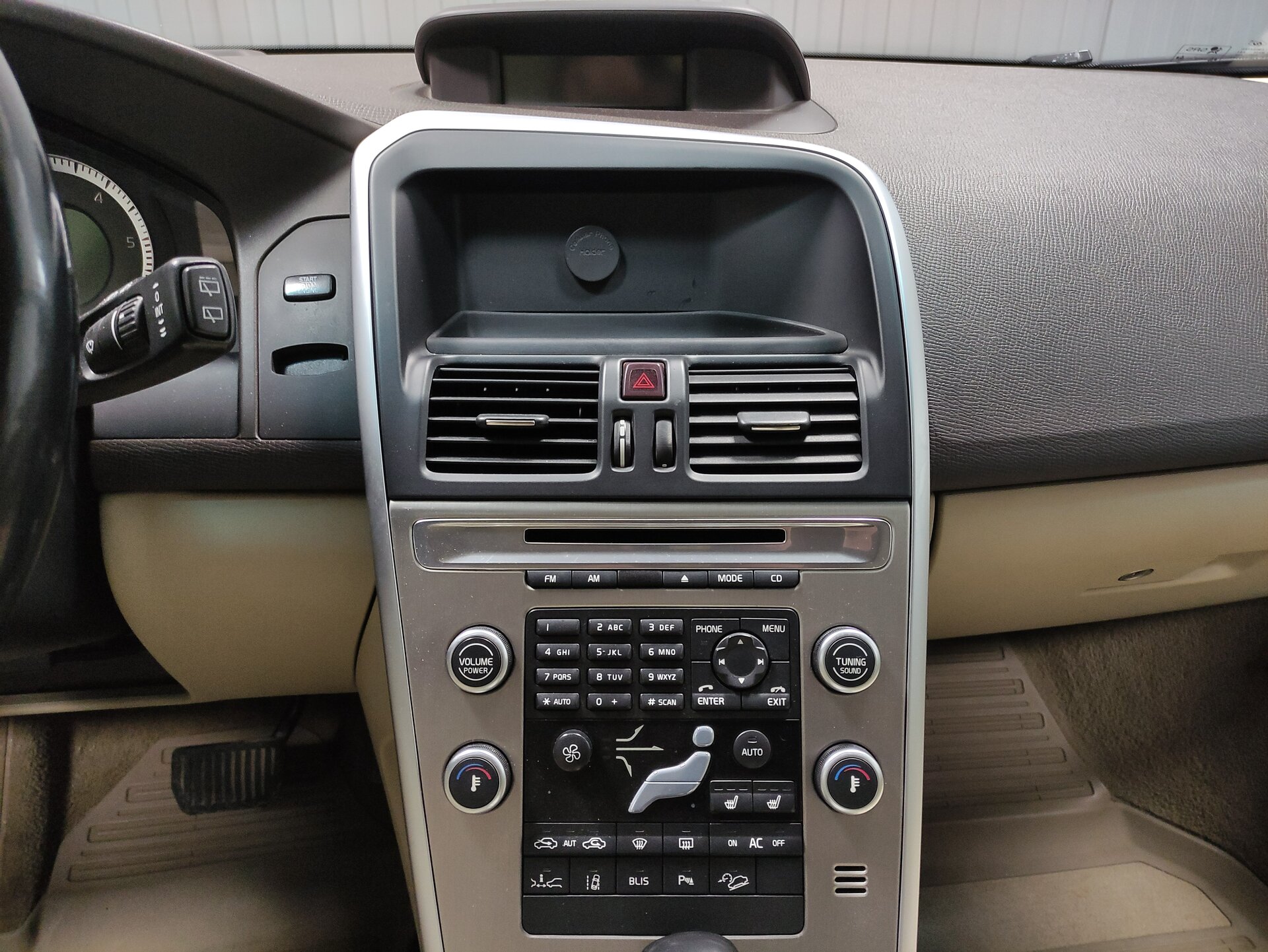 Volvo XC60, I 2010 Volvo XC60, I 2010