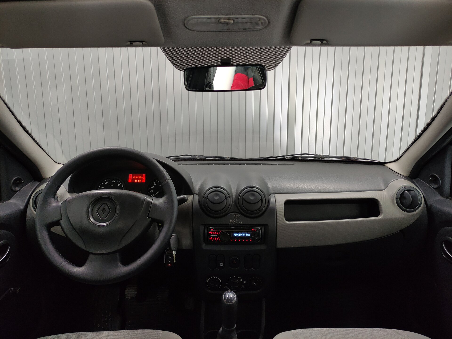 Renault Logan, I Рестайлинг 2015 Renault Logan, I Рестайлинг 2015