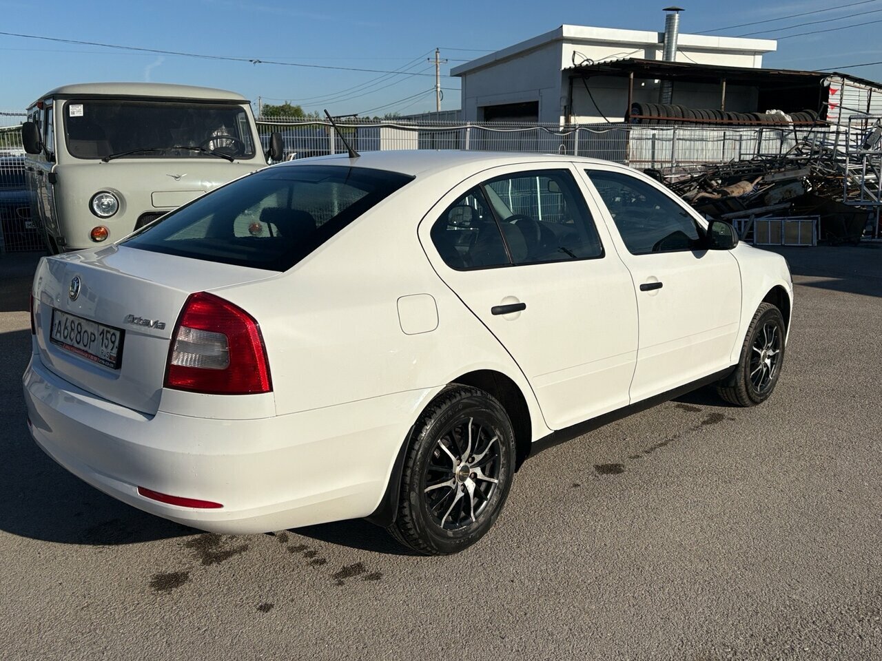 Skoda Octavia, II (A5) Рестайлинг 2011 Skoda Octavia, II (A5) Рестайлинг 2011