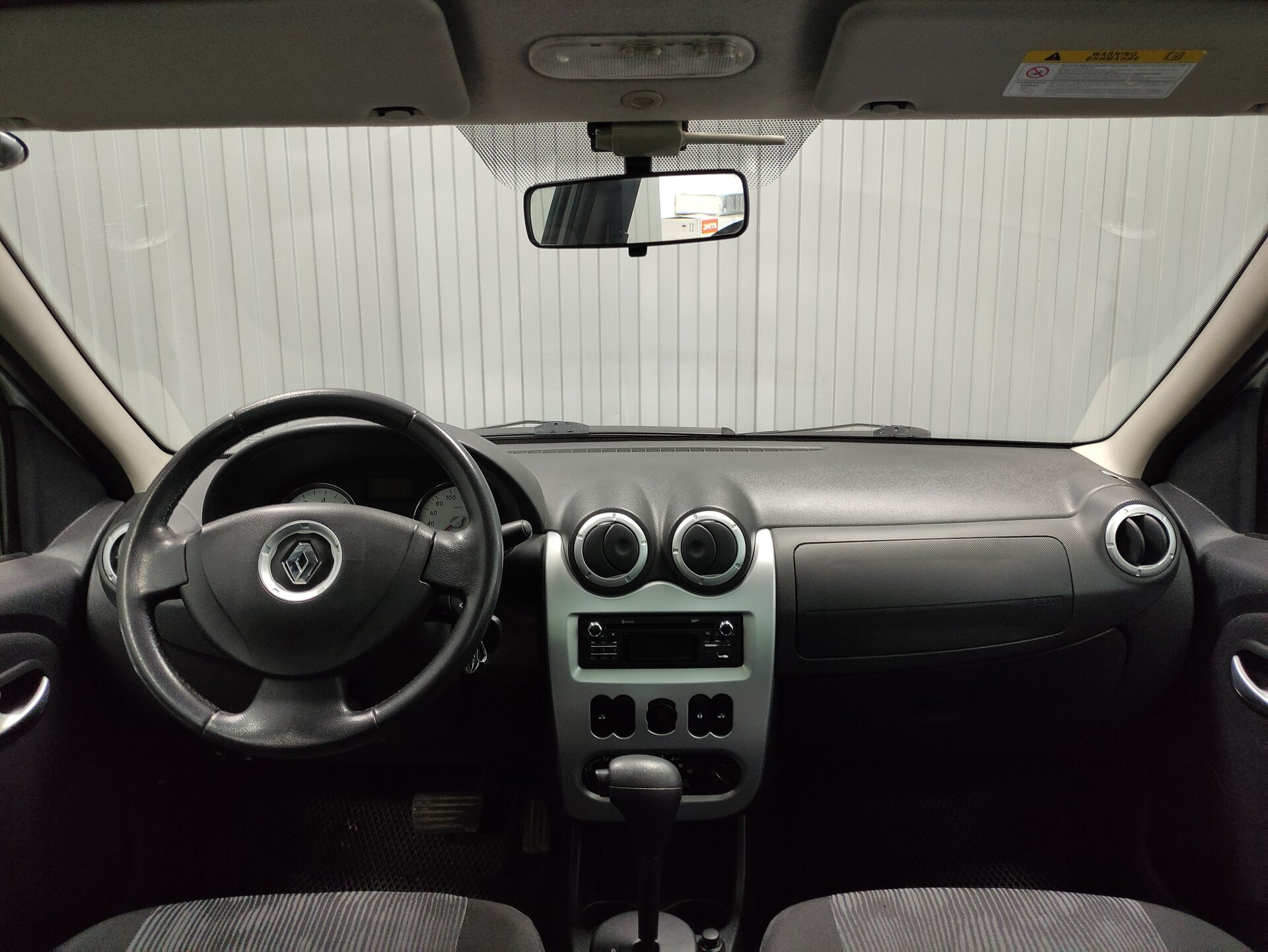 Renault Logan, I Рестайлинг 2013 Renault Logan, I Рестайлинг 2013