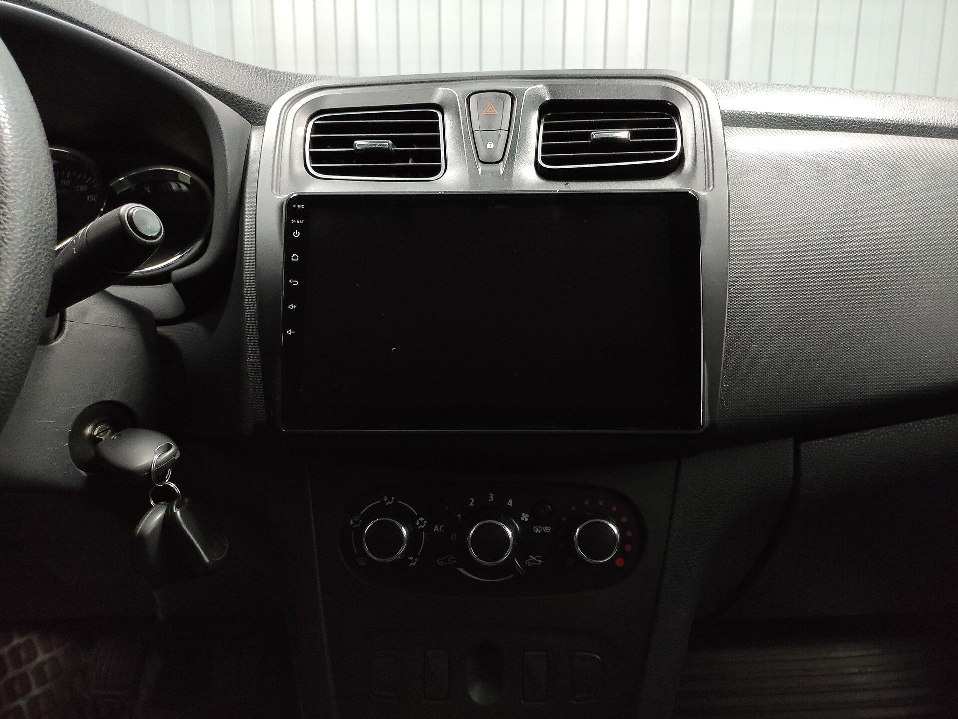 Renault Logan, II 2014 Renault Logan, II 2014