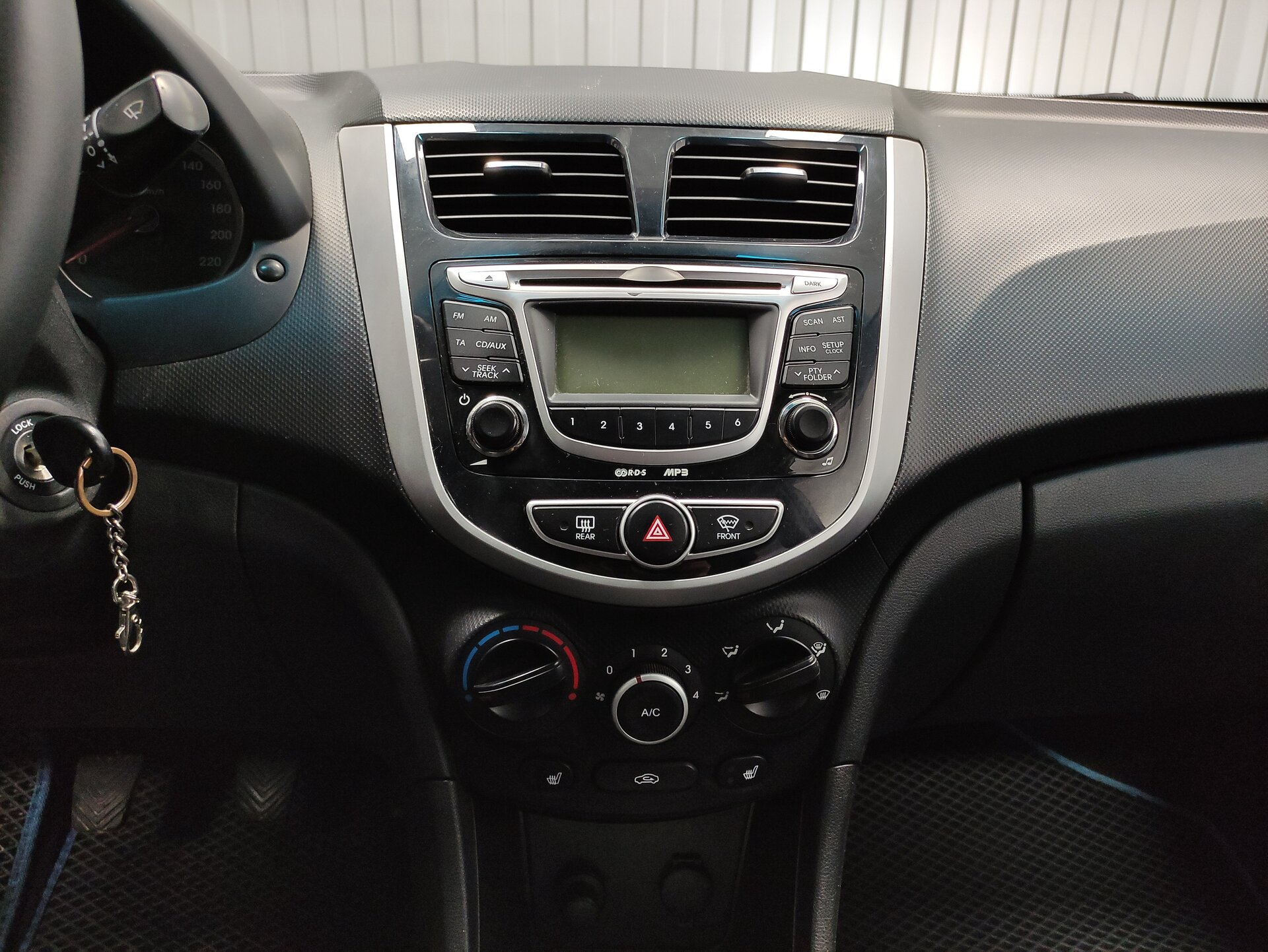 Hyundai Solaris, I 2012 Hyundai Solaris, I 2012