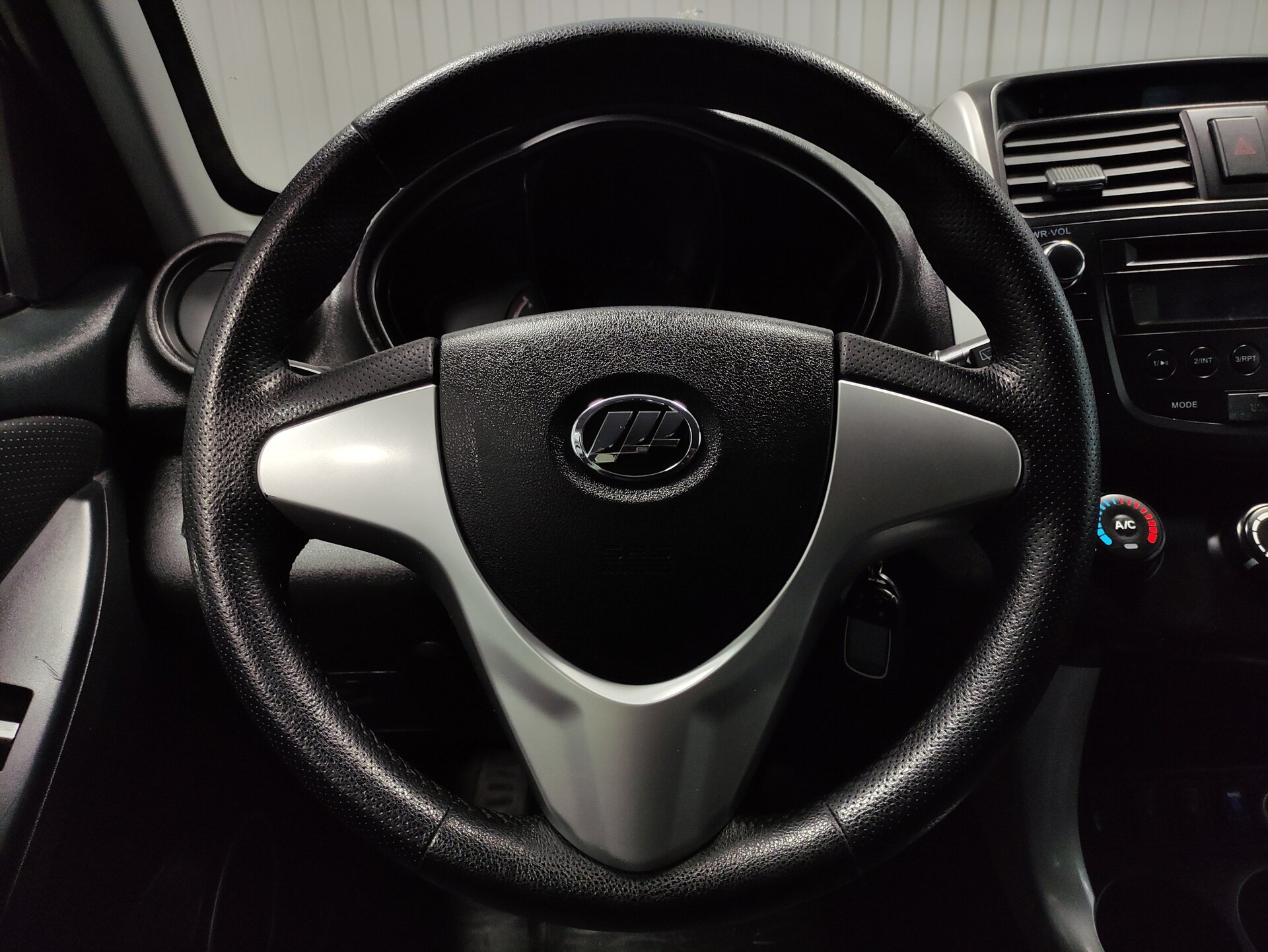 Lifan X60, I Рестайлинг 2 2016 Lifan X60, I Рестайлинг 2 2016