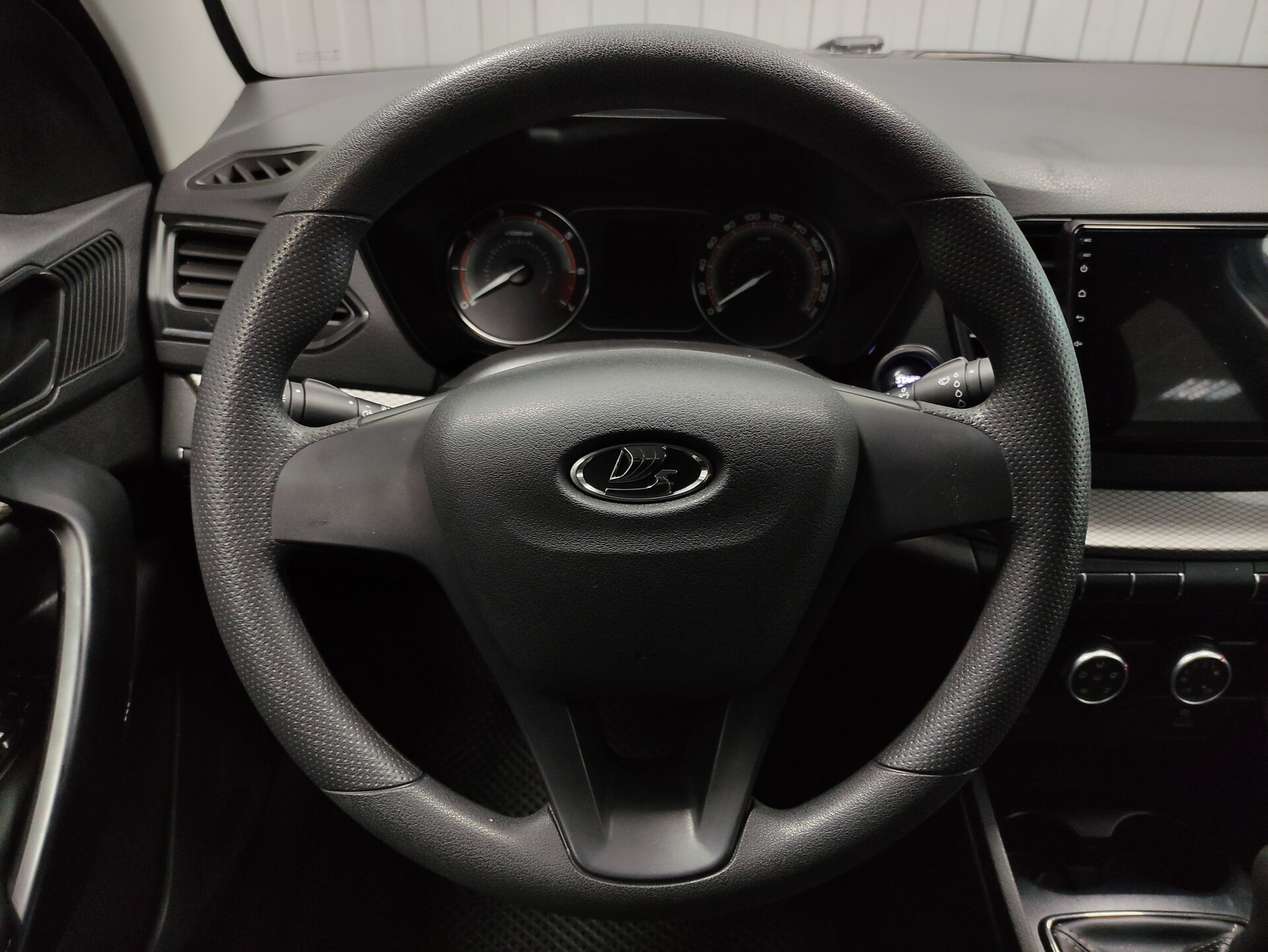 Lada (ВАЗ) Vesta, I Рестайлинг (NG) 2023 Lada (ВАЗ) Vesta, I Рестайлинг (NG) 2023