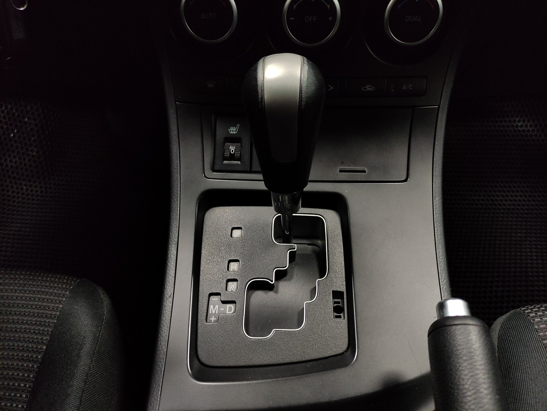 Mazda 3, II (BL) Рестайлинг 2012 Mazda 3, II (BL) Рестайлинг 2012