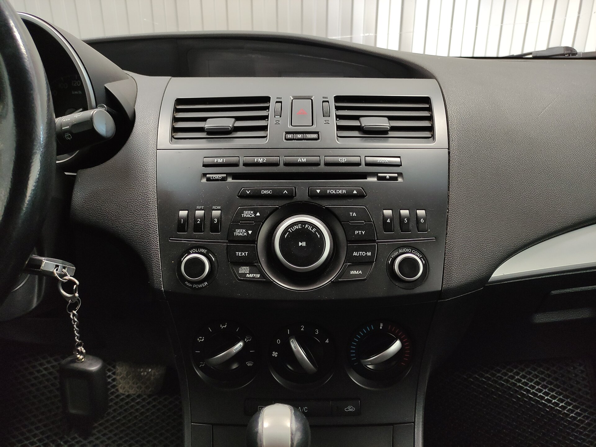 Mazda 3, II (BL) Рестайлинг 2012 Mazda 3, II (BL) Рестайлинг 2012