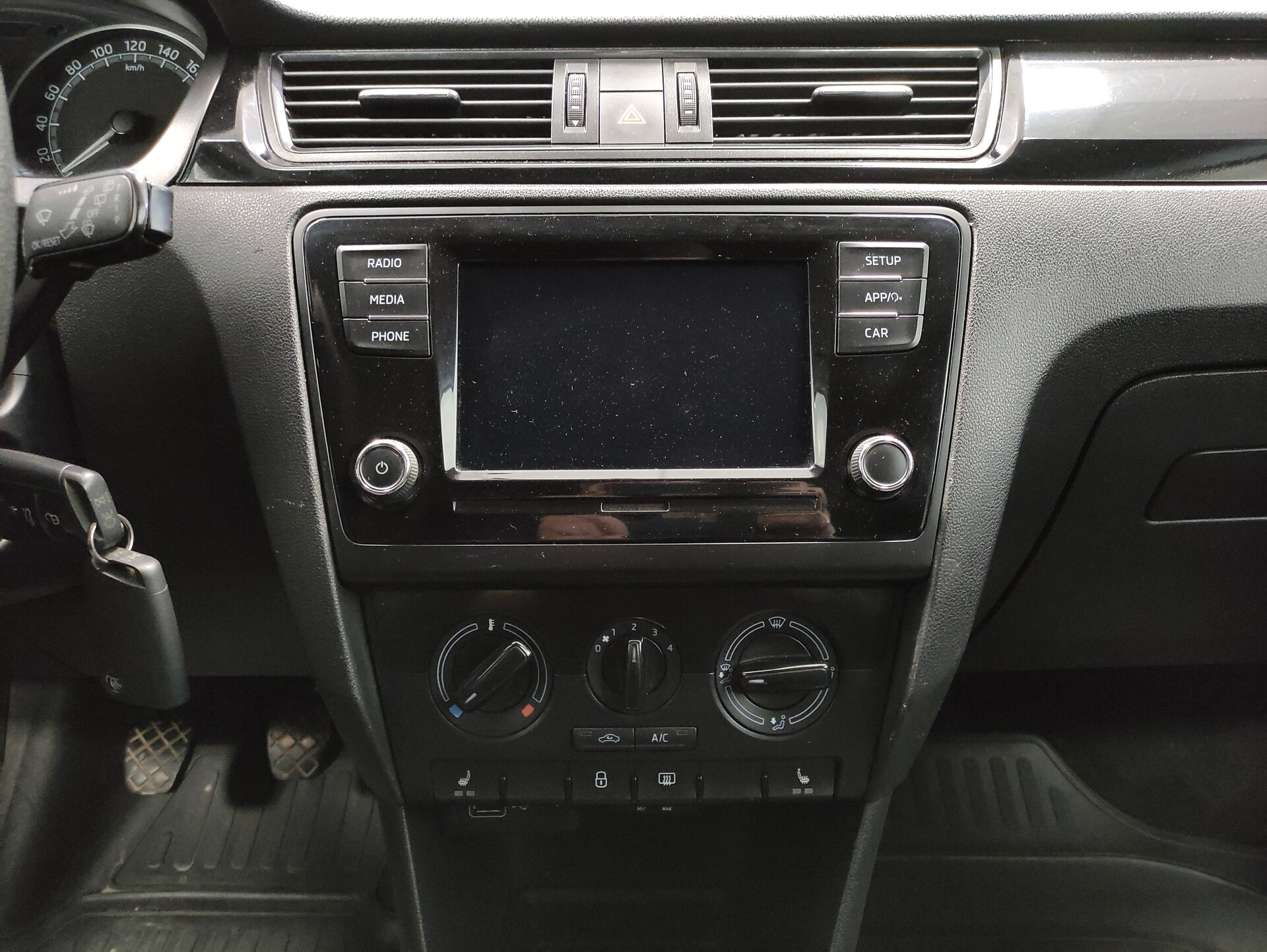 Skoda Rapid, I Рестайлинг 2019 Skoda Rapid, I Рестайлинг 2019