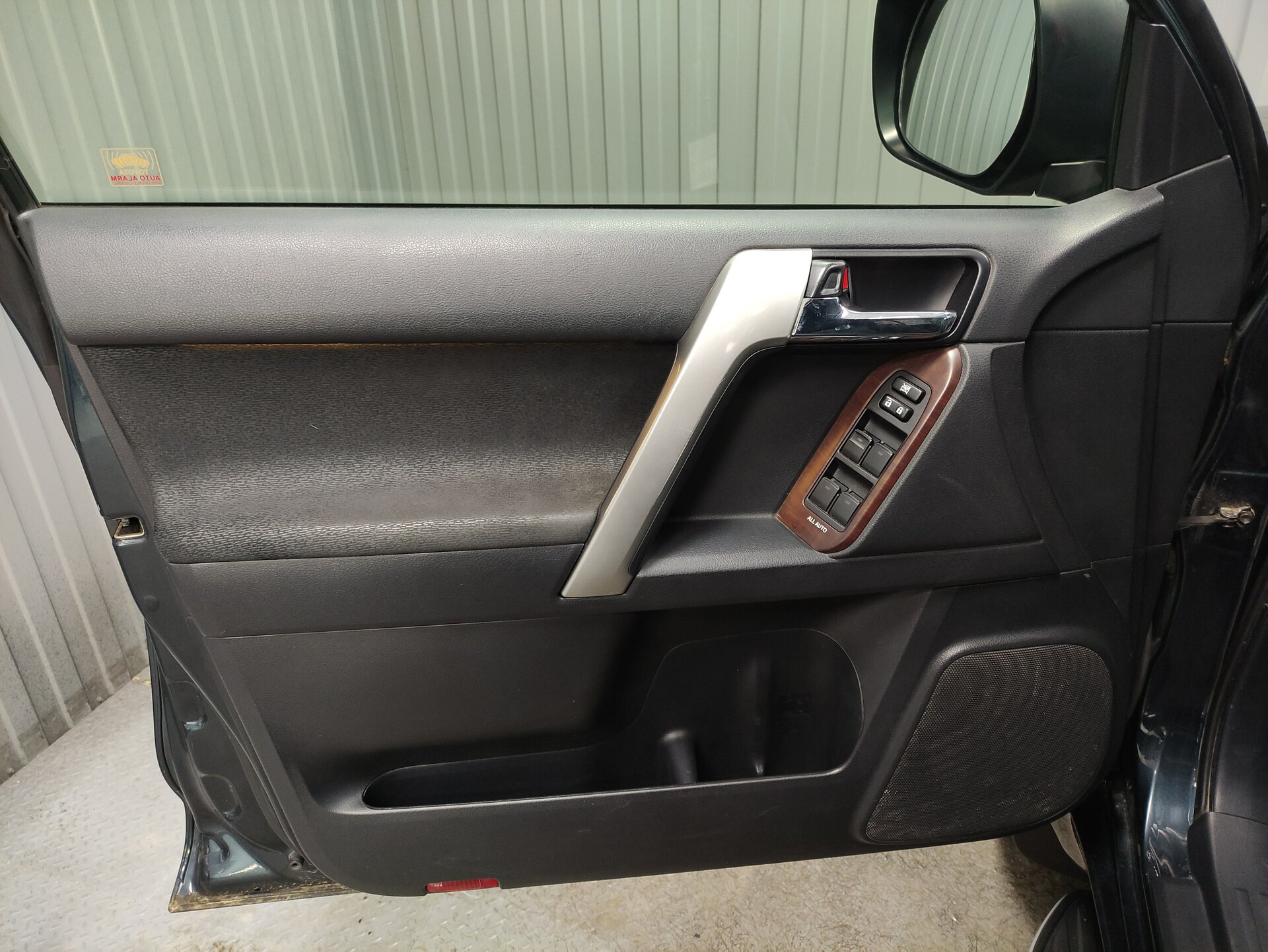 Toyota Land Cruiser Prado, 150 Series Рестайлинг 1 2013 Toyota Land Cruiser Prado, 150 Series Рестайлинг 1 2013